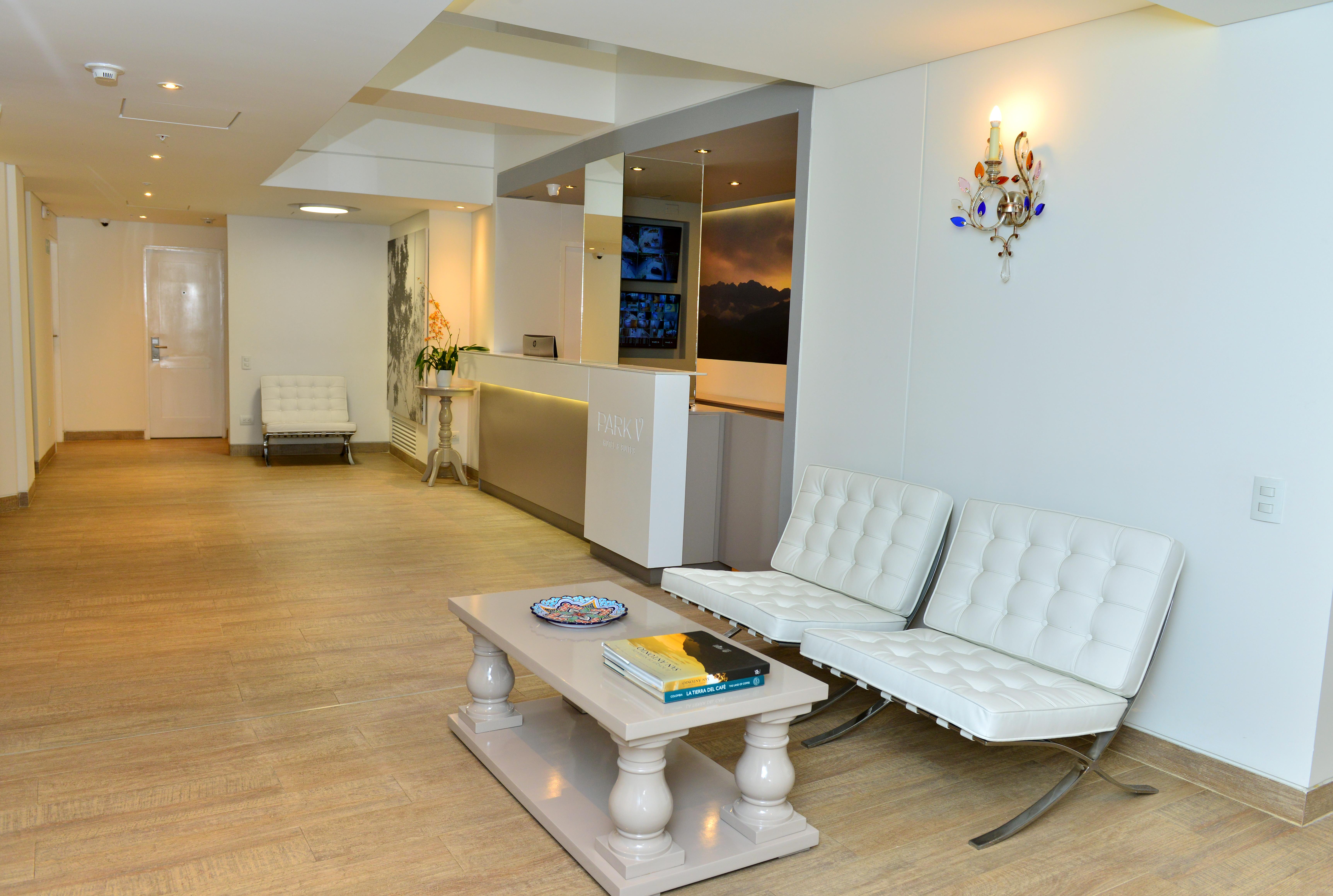 Park V Hotel & Suites Кали Экстерьер фото